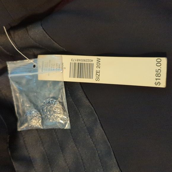 NWT!! Amanda Smith sz 20W Tuxedo Style Women's Suit Jacket with Jewelled Buttons - Picture 6 of 7